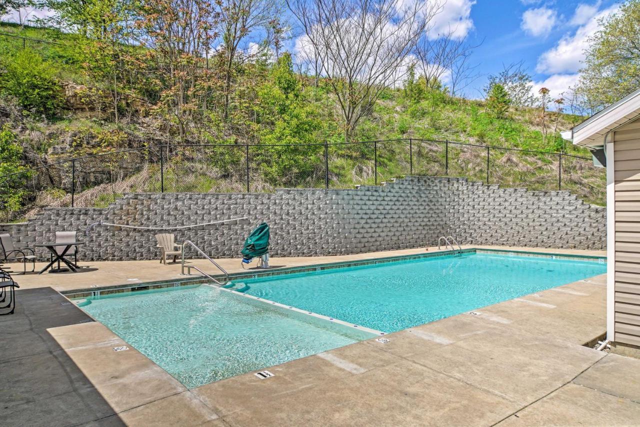 Cozy Branson Condo With Balcony And Mountain Views エクステリア 写真