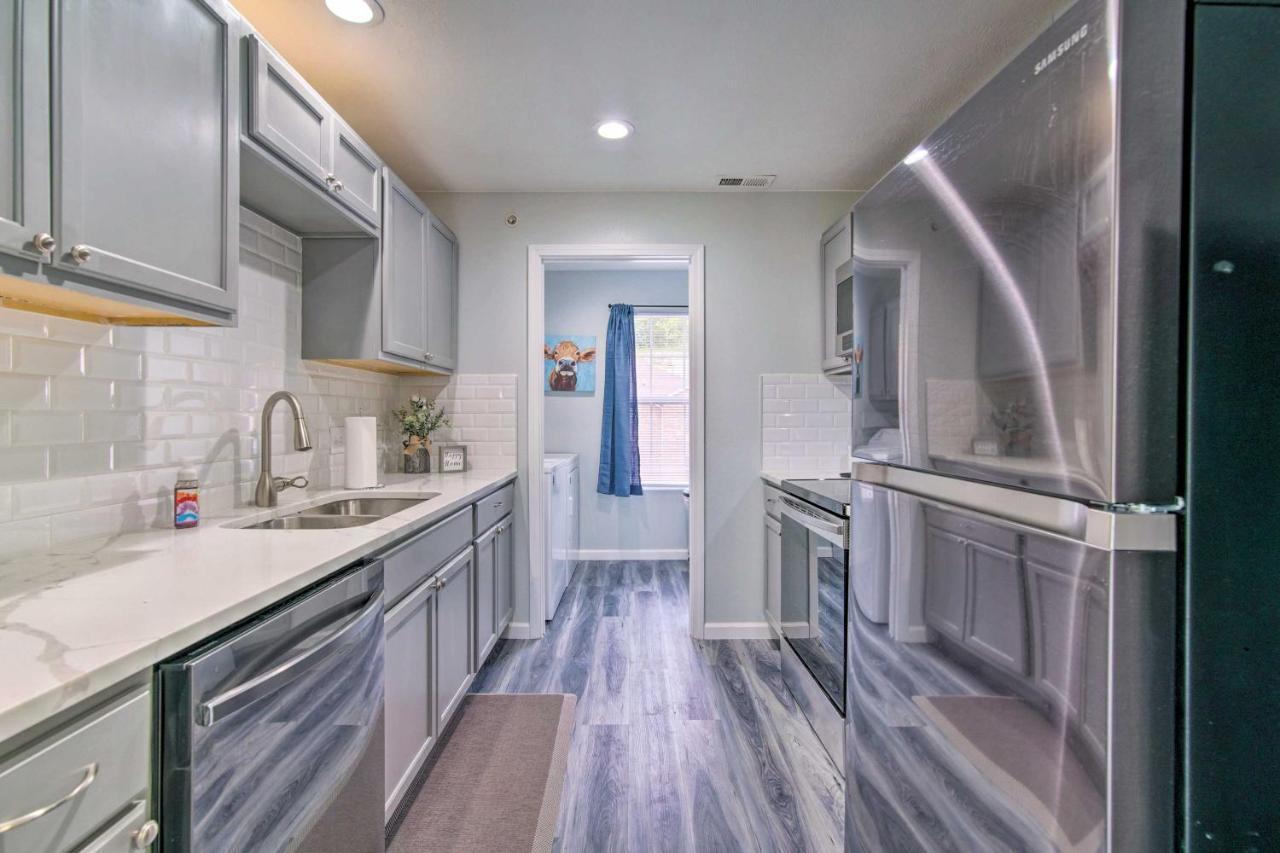 Cozy Branson Condo With Balcony And Mountain Views エクステリア 写真